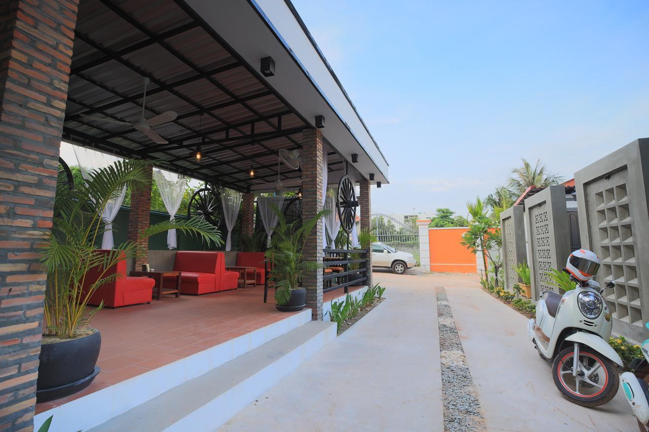 Отель Sakun Angkor Boutique Сиемрип Экстерьер фото